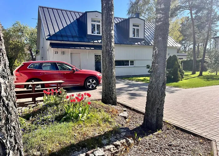 White House 아파트 탈린